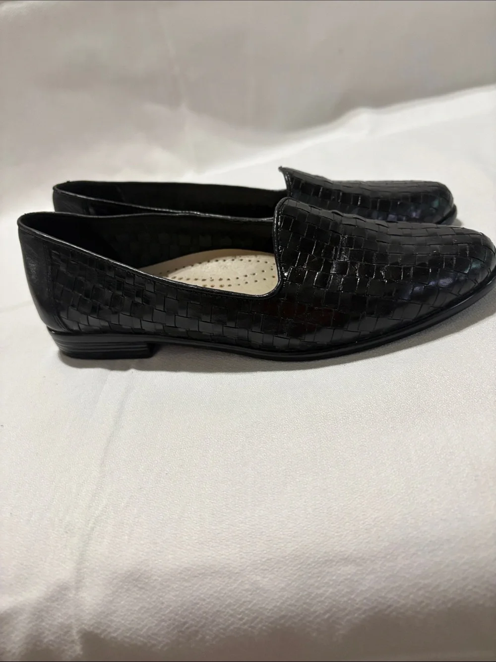 Trotters Black Woven Leather Slip-On Flats